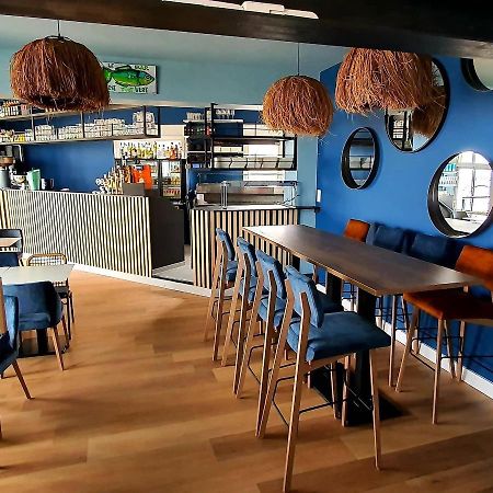 Hotel Restaurant L'Atelier Des Cousins Châtelaillon-Plage Eksteriør billede