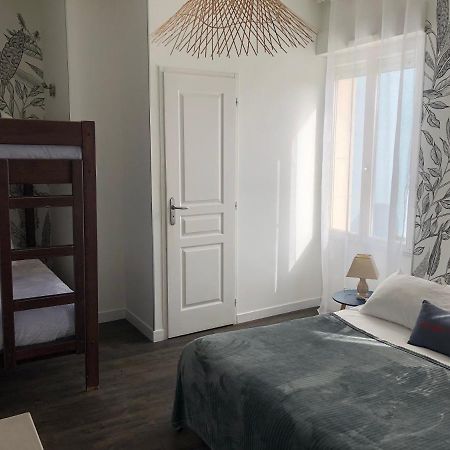 Hotel Restaurant L'Atelier Des Cousins Châtelaillon-Plage Eksteriør billede